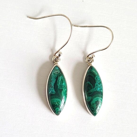 Vintage Jewelry - Vintage Sterling Silver Green Malachite Agate Gemstone Boho Drop Dangle Earrings